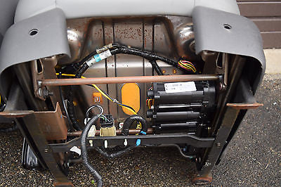 05 06 07 FORD ESCAPE POWER DRIVER PLUS MANUAL PASSENGER SEAT SET