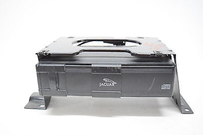 98 99 00 01 02 03 JAGUAR XJ8 CD CHANGER WITH MOUNT