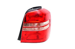 01 02 03 HIGHLANDER RIGHT PASSENGER TAIL LIGHT SMALL CRACK OEM