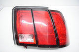 99 00 01 02 03 04 FORD MUSTANG RIGHT PASSENGER TAIL LIGHT