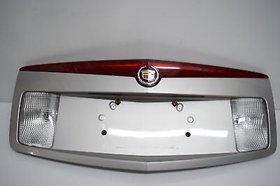 03 04 05 06 07 CADILLAC CTS 3RD BRAKE LIGHT DRIVER LICENSE TRUNK TRIM LIGHTS UP