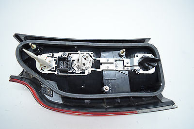 01 02 03 04 VOLVO V70 XC70 RIGHT PASSENGER TAIL LIGHT TAILLIGHT OEM