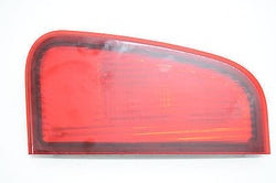 03 04 05 06 LINCOLN NAVIGATOR RIGHT PASSENGER TAIL LIGHT