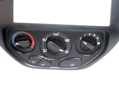 00 01 02 03 04 05 06 07 FORD FOCUS CLIMATE CONTROL RADIO BEZEL