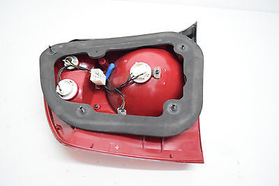 04 05 06 KIA SPECTRA RIGHT PASSENGER TAIL LIGHT TAILLIGHT OEM