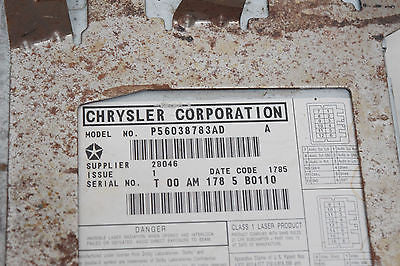 05 06 07 JEEP GRAND CHEROKEE OVERHEAD DVD PLAYER OEM