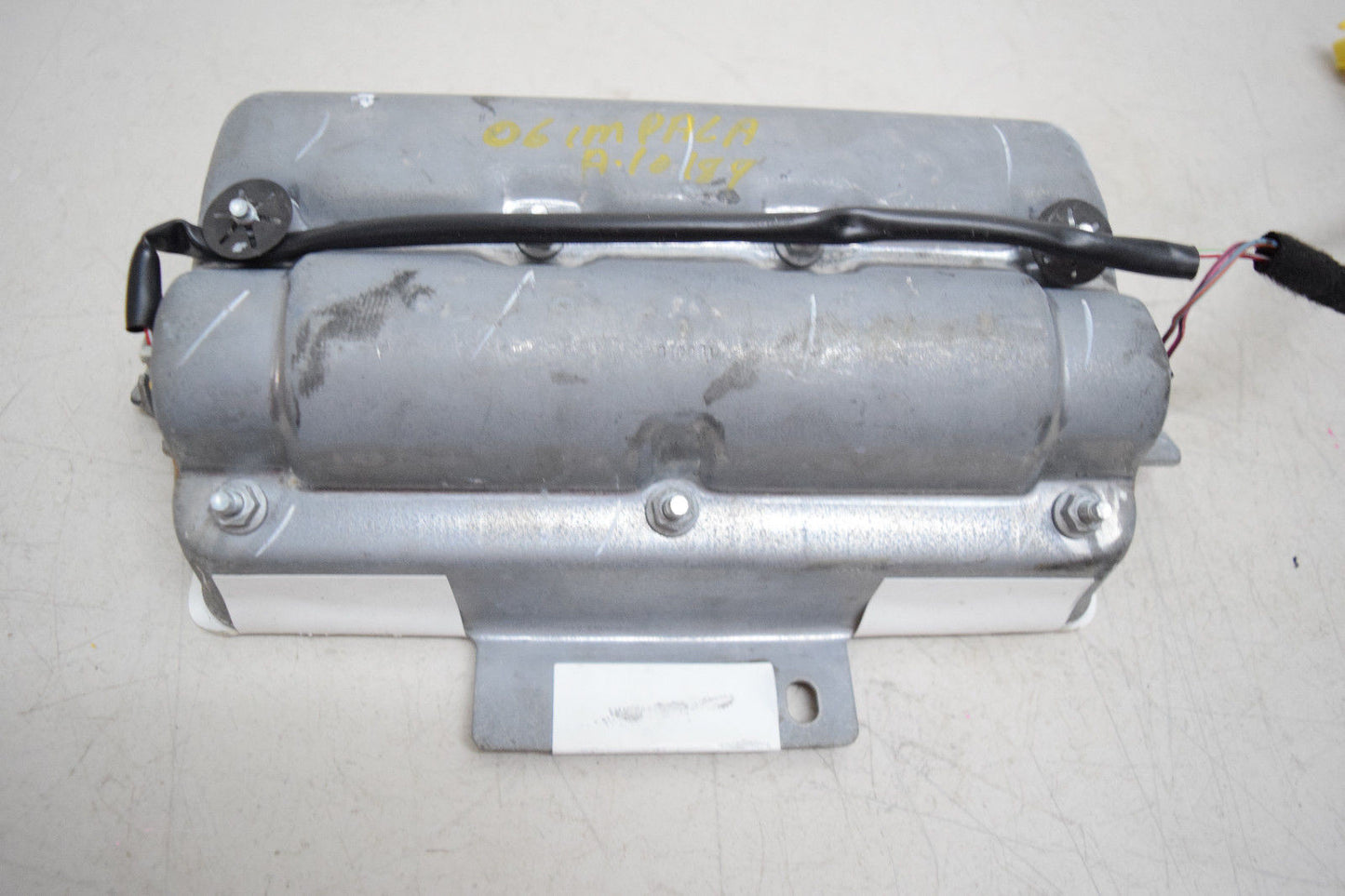 06 07 08 09 10 CHEVY IMPALA RIGHT PASSENGER AIRBAG OEM NO COVER