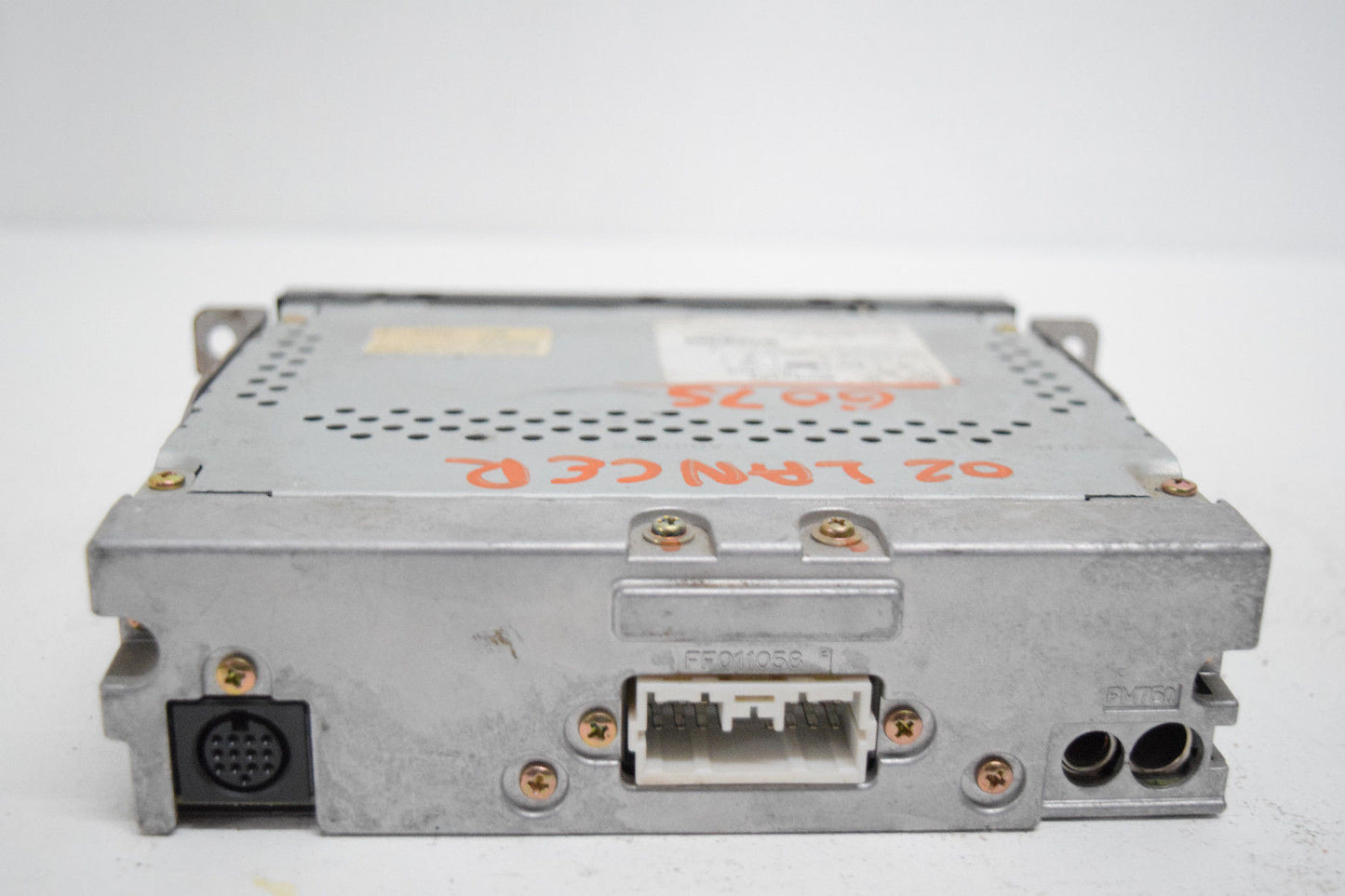 02 03 04 05 06 07 MITSUBISHI LANCER RADIO CD PLAYER OEM