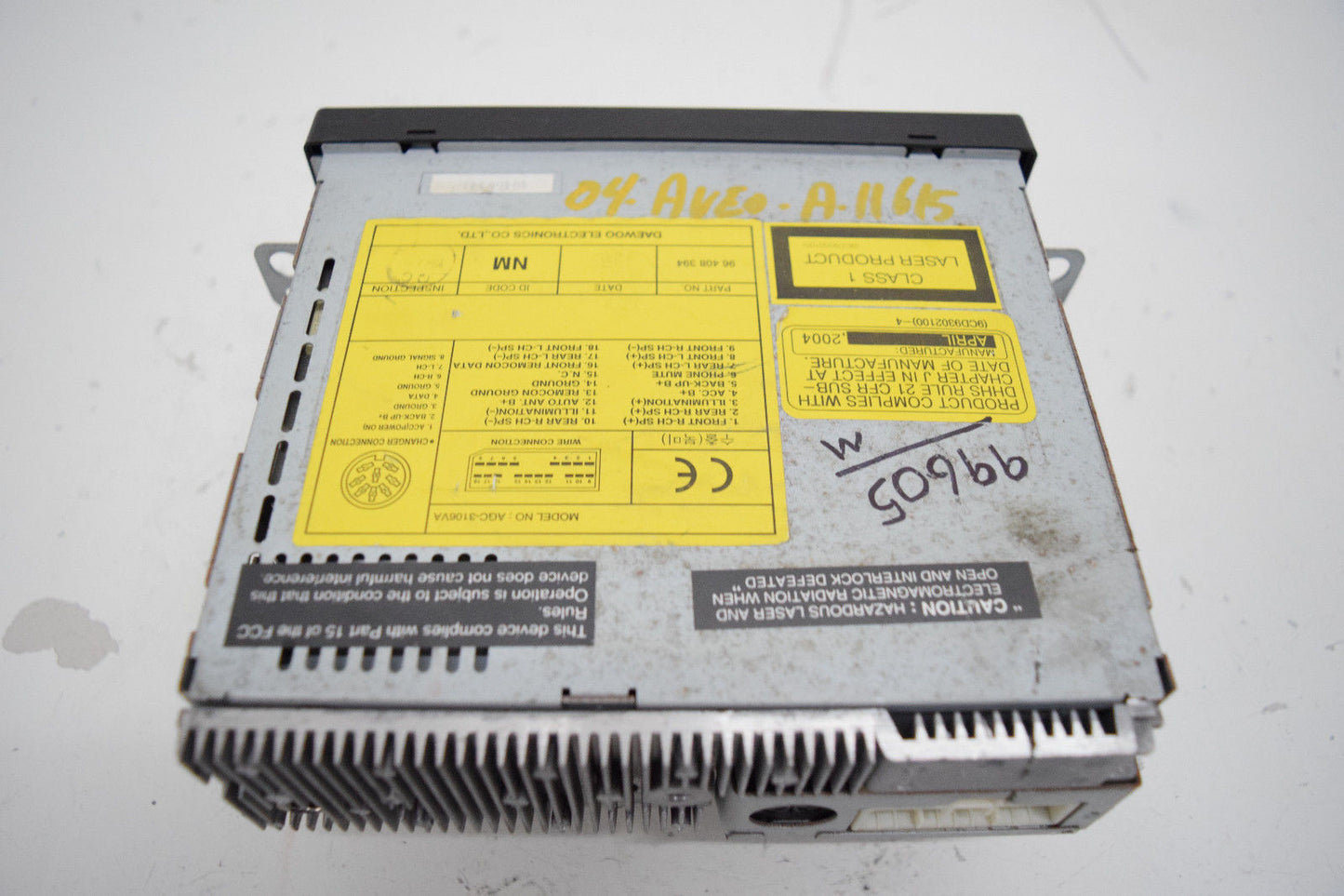 04 05 06 CHEVY AVEO MP3 RADIO CD PLAYER  STORAGE OEM