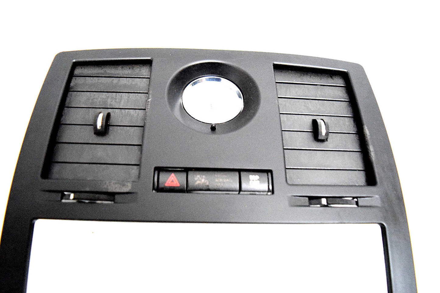 05 06 07 CHRYSLER 300 DOUBLE DIN DASH BEZEL BLACK