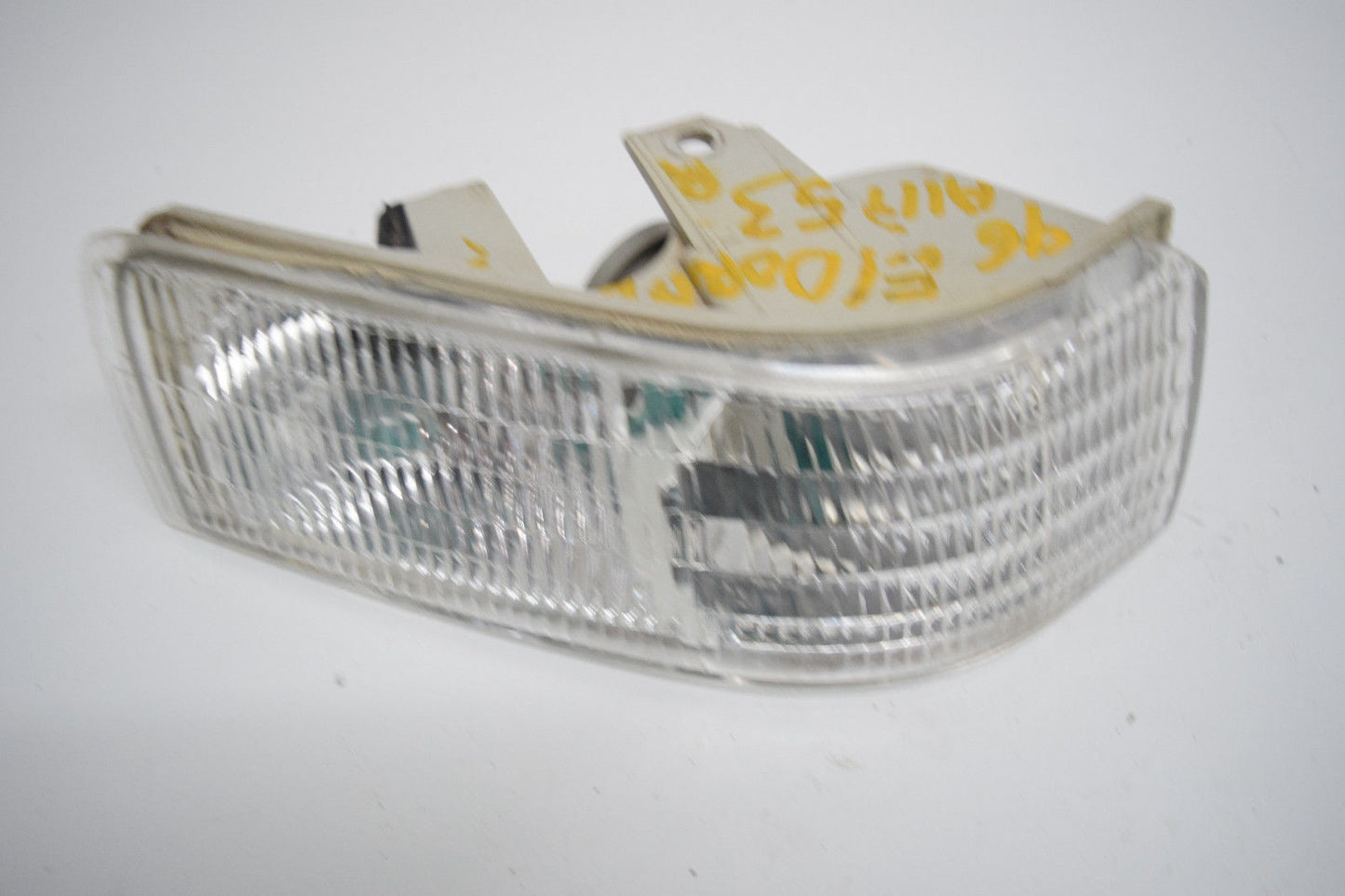 92-02 CAILLAC ELDERADO RIGHT PASSENGER CORNER MARKER LIGHT OEM