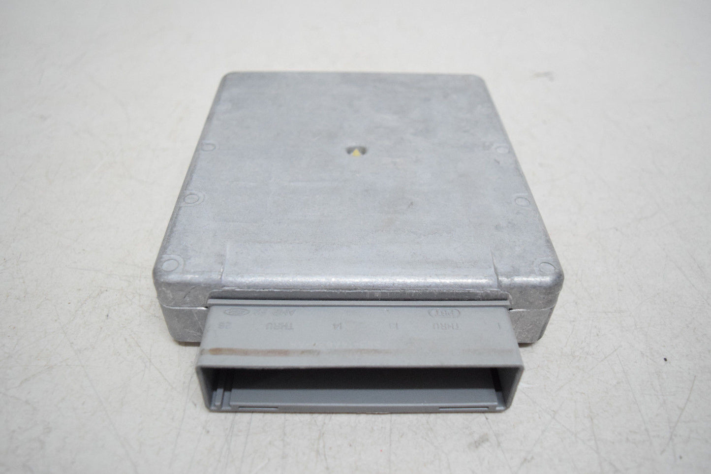 97 LINCOLN MARK VIII 8 ECU ECM ENGINE COMPUTER F7LF12A650DD