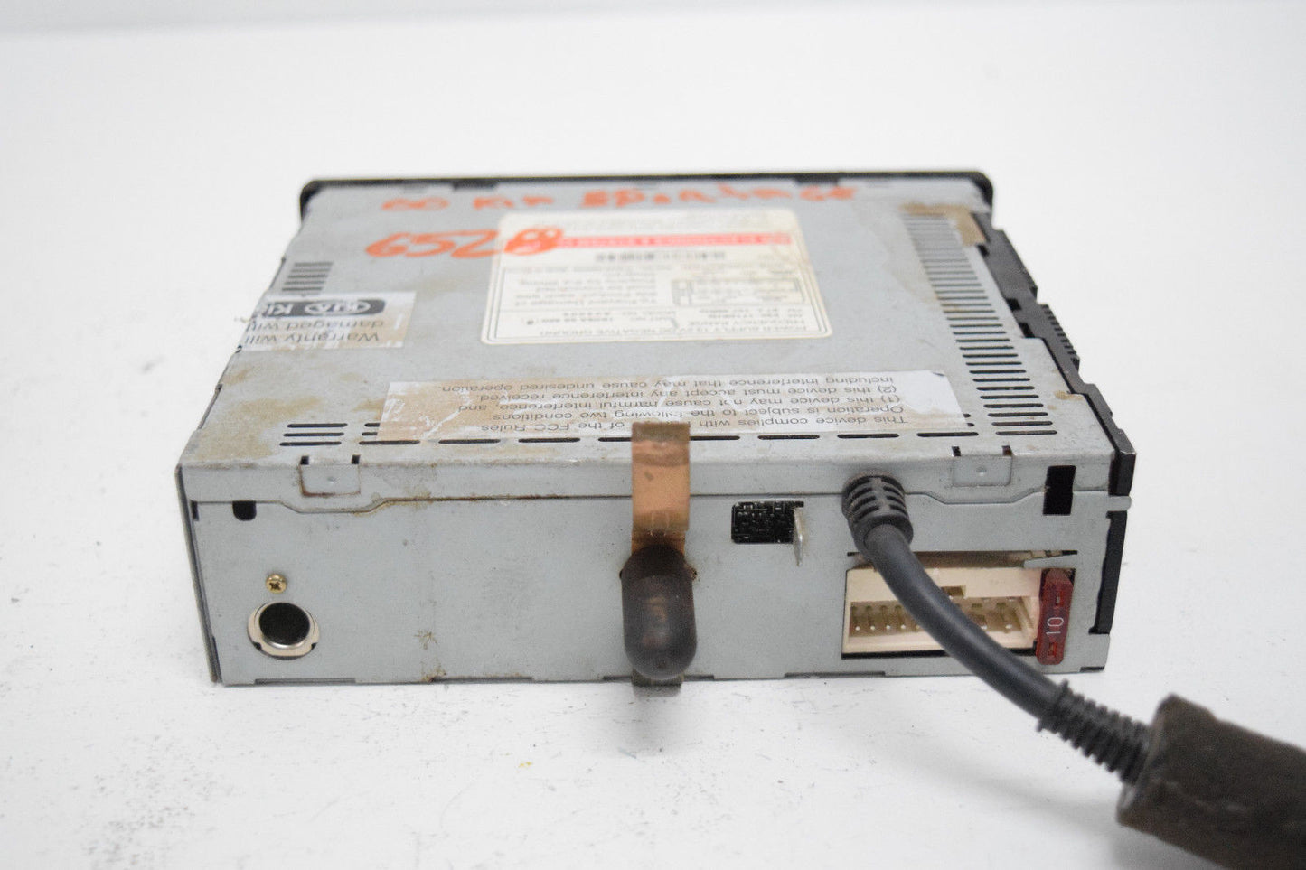 98 99 00 KIA SPORTAGE RADIO CD PLAYER OEM
