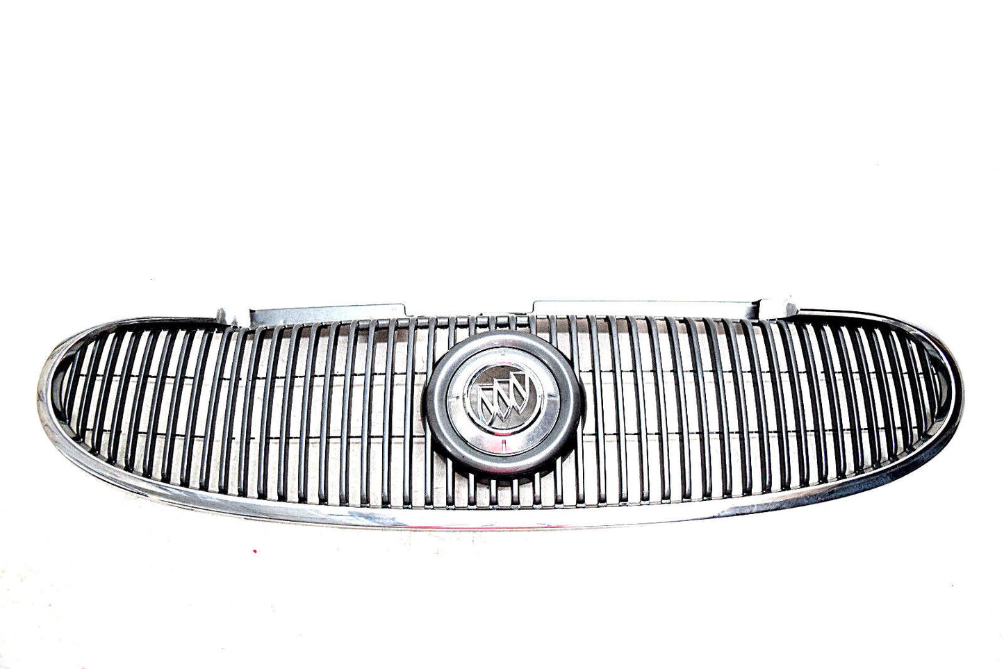 04 05 06 07 BUICK RAINIER FRONT GRILLE GRILL WITH EMBLEM OEM