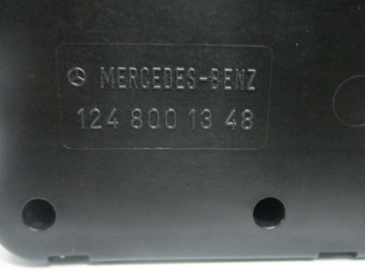 94 95 MERCEDES E320 CENTRAL LOCKING VACUM PUMP 124 800 13 48
