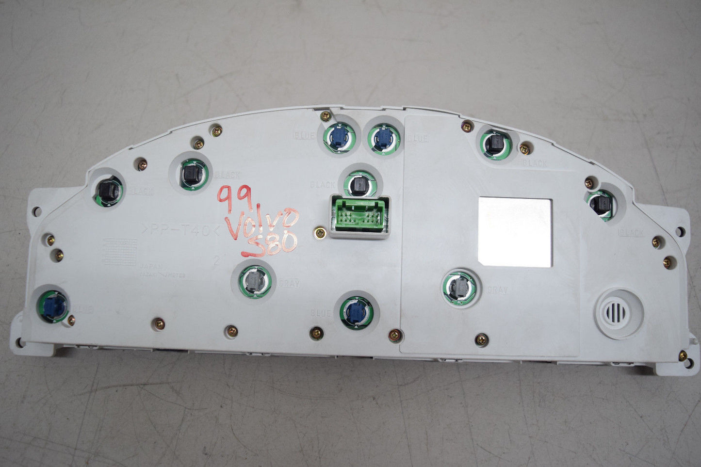 99 00 VOLVO S80 V70 S90 SPEEDOMETER INSTRUMENT CLUSTER OEM 9483486