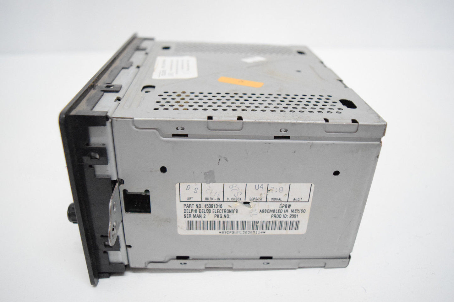 01 02 03 CHEVY S10 TRUCK AND VAN RADIO CD PLAYER OEM