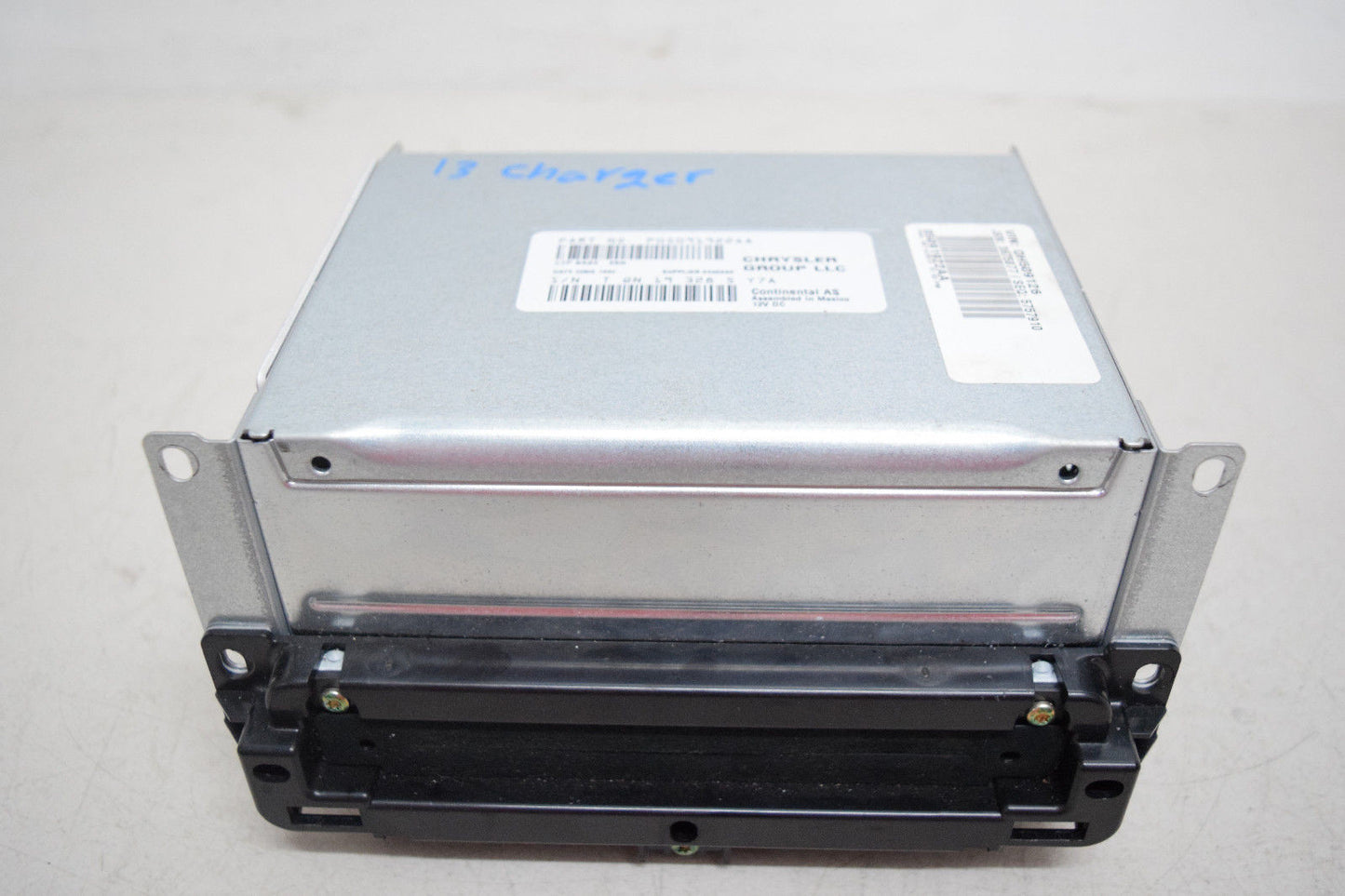 13 14 DODGE CHARGER CD DVD PLAYER FM AM RADIO