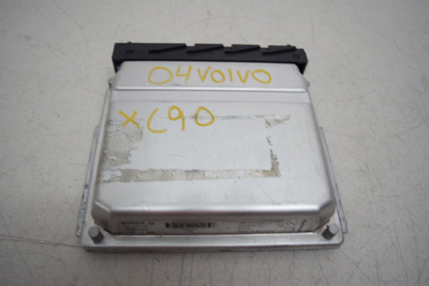 02 03 04 VOLVO V70 ECU ECM ENGINE COMPUTER 08675760A OEM