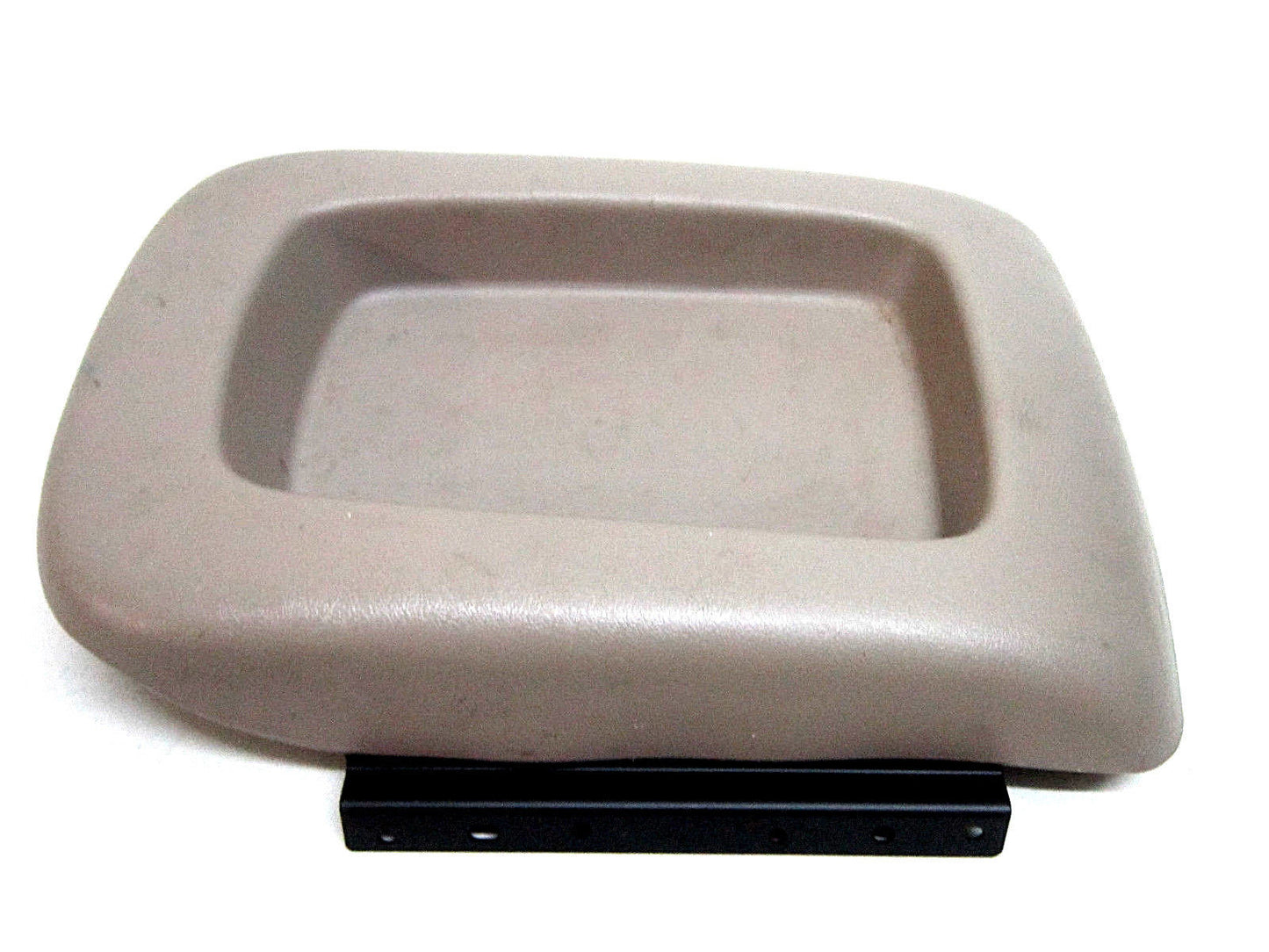 03 04 05 06 CHEVY TAHOE YUKON DENALI SUBURBAN AVALANCHE CENTER CONSOLE LID