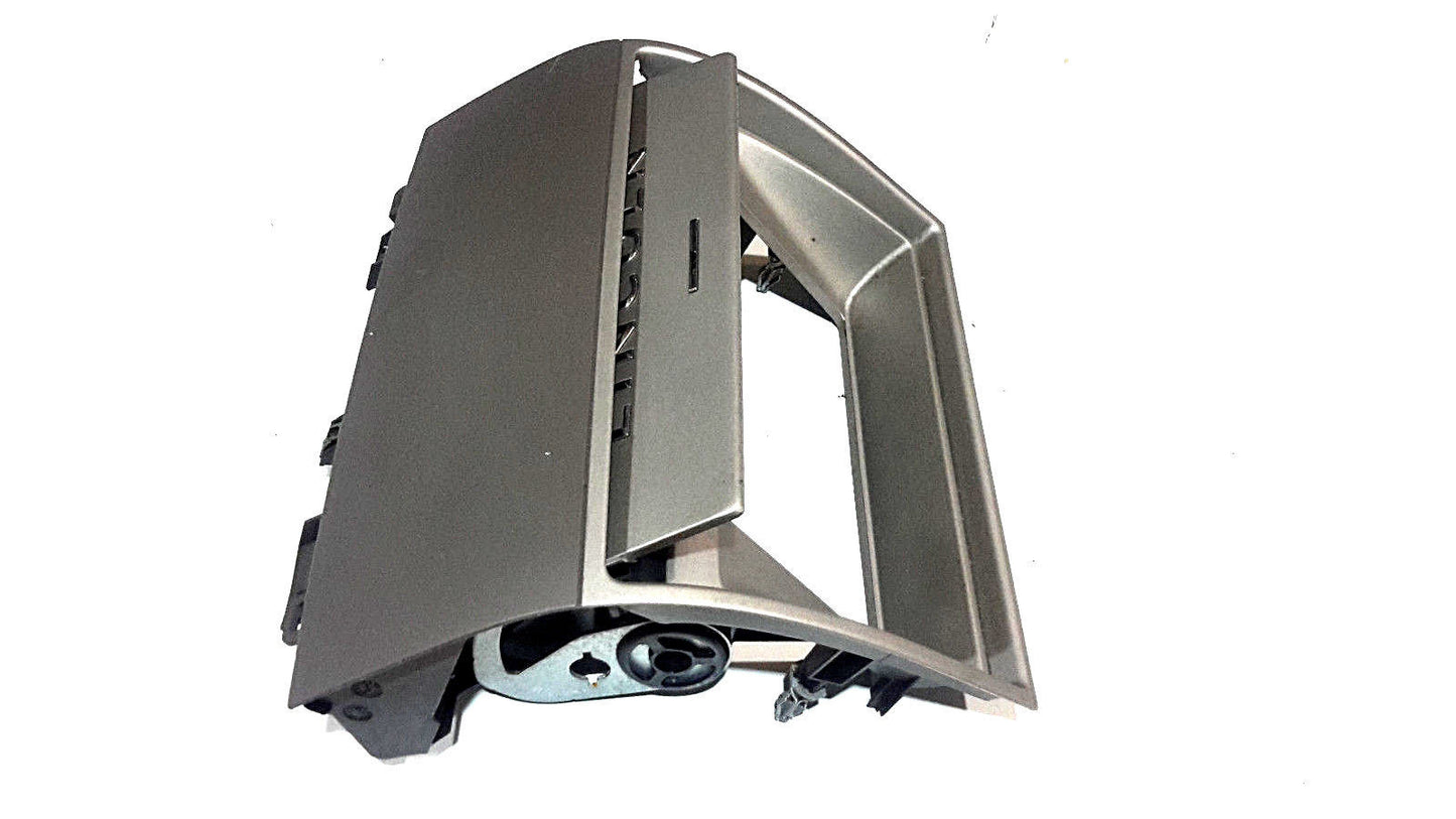 03 04 05 LINCOLN AVIATOR DASH RADIO COVER