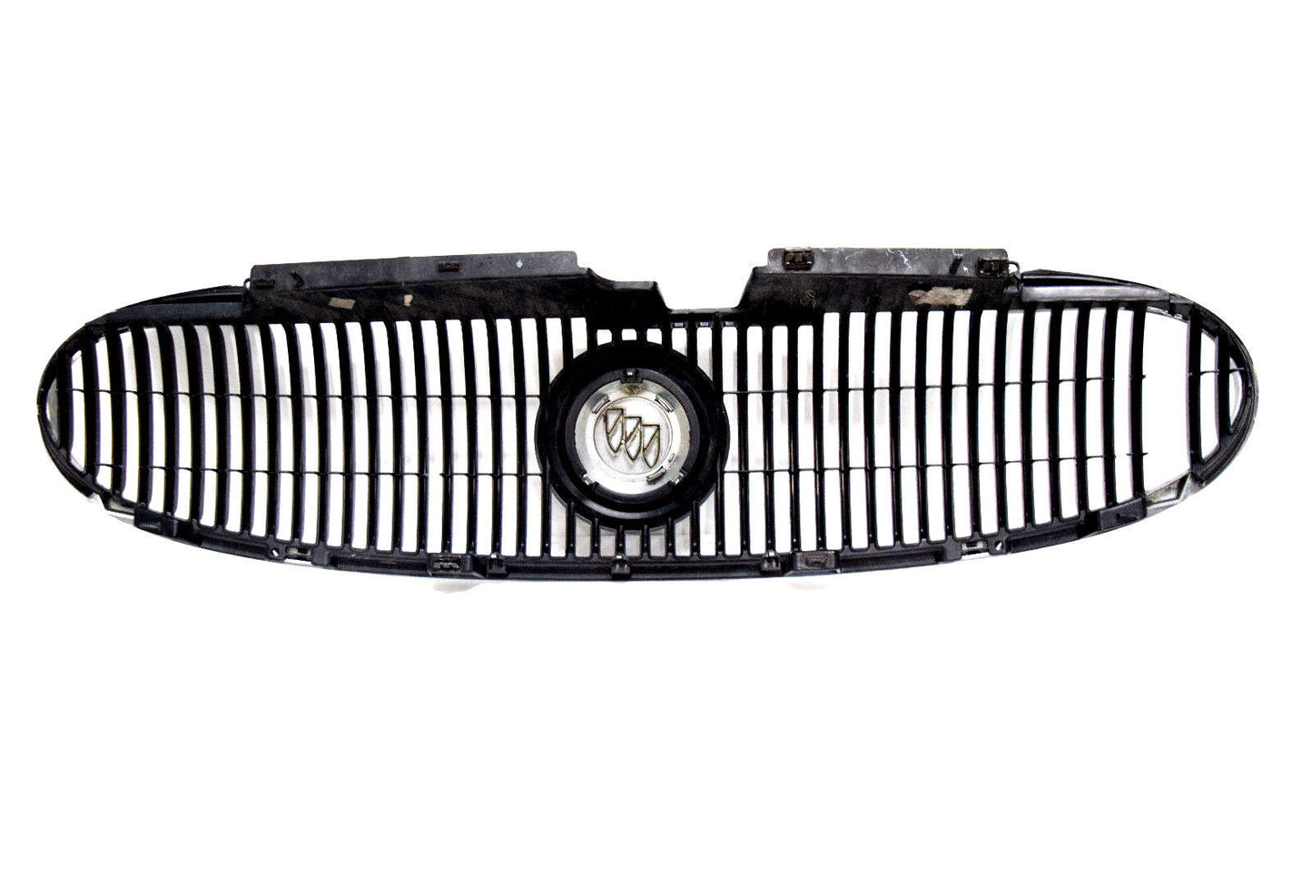 04 05 06 07 BUICK RAINIER FRONT GRILLE GRILL WITH EMBLEM MISSING PIECE