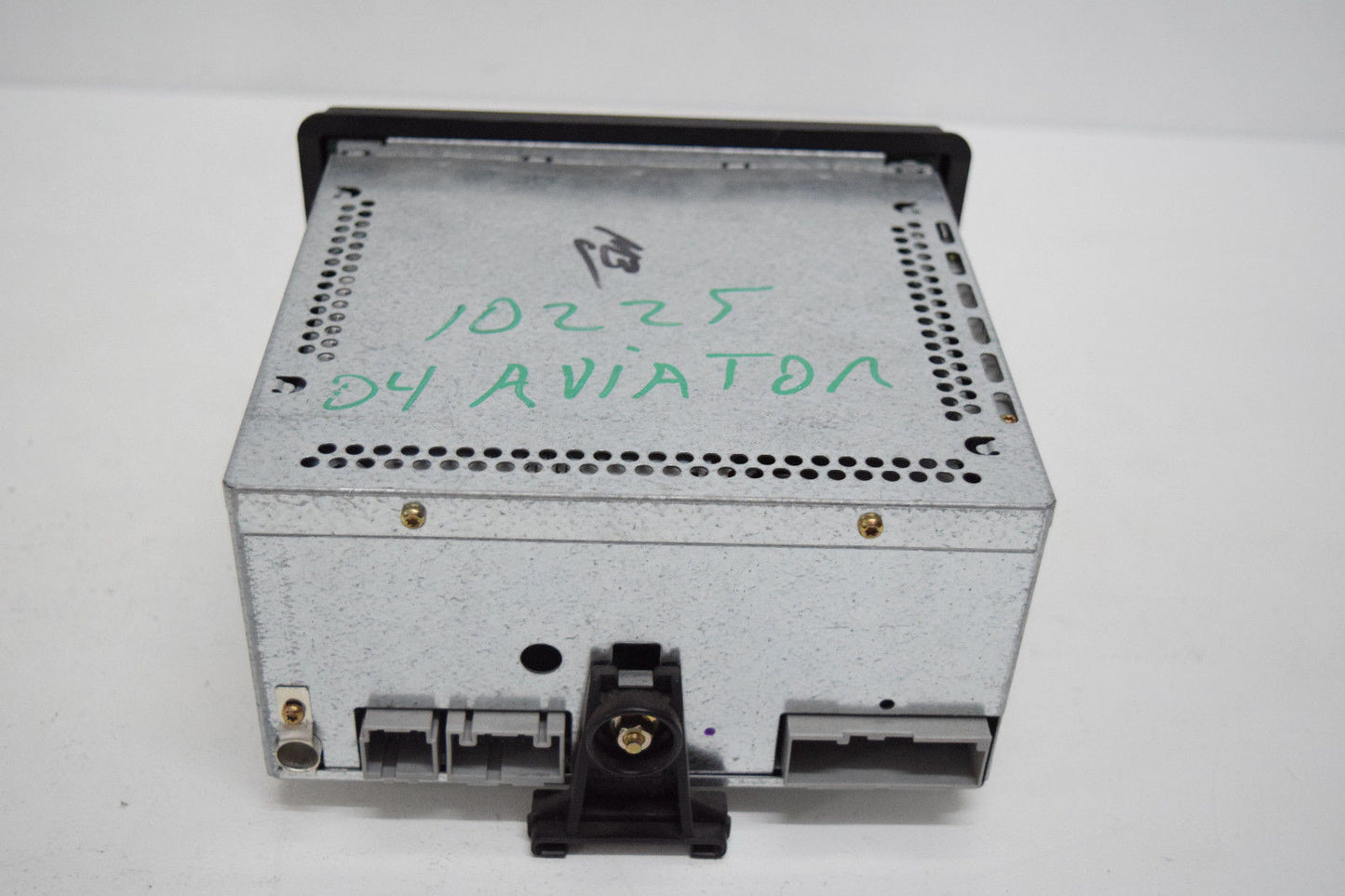 03 04 LINCOLN AVIATOR RADIO CD PLAYER OEM