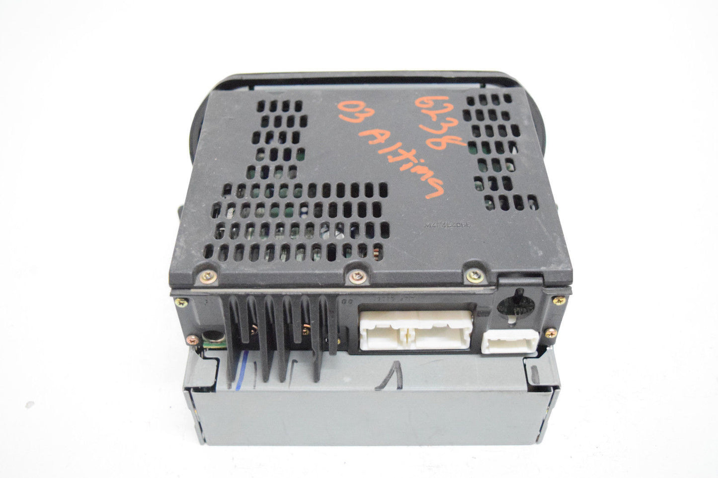 02 03 NISSAN ALTIMA RADIO CD PLAYER OEM