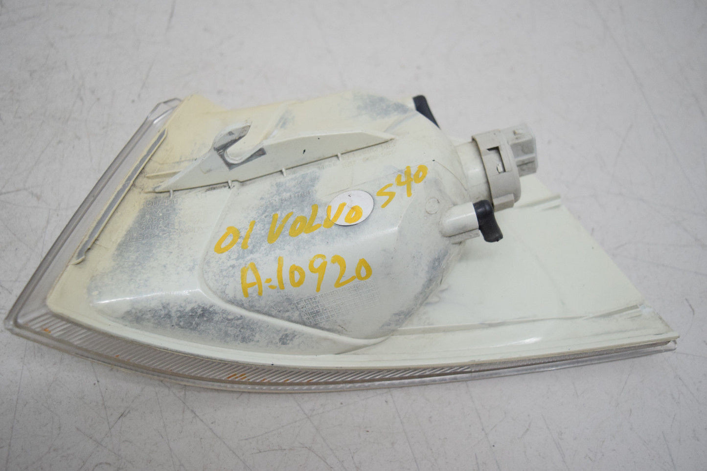 01 02 03 04 VOLVO S40 V40 RIGHT PASSENGER TURN SIGNAL ASSEMBELY