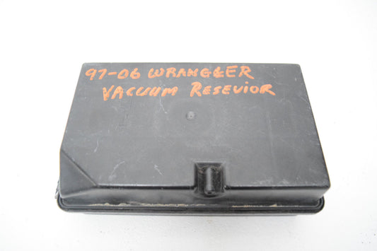 97 98 99 00 01 02 03 04 05 06 JEEP WRANGLER VACUUM RESERVOIR OEM