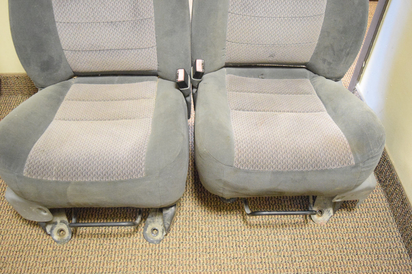 99 00 01 02 03 04 05 06 07 FORD F250 F350 DRIVER PASSENGER SEAT SET  CLOTH