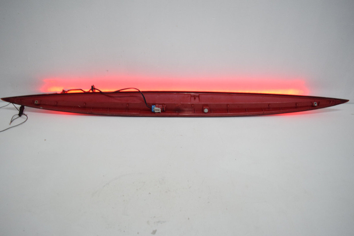 02 03 04 05 06 CADILLAC ESCALADE 3RD THIRD LED BRAKE LIGHT OEM