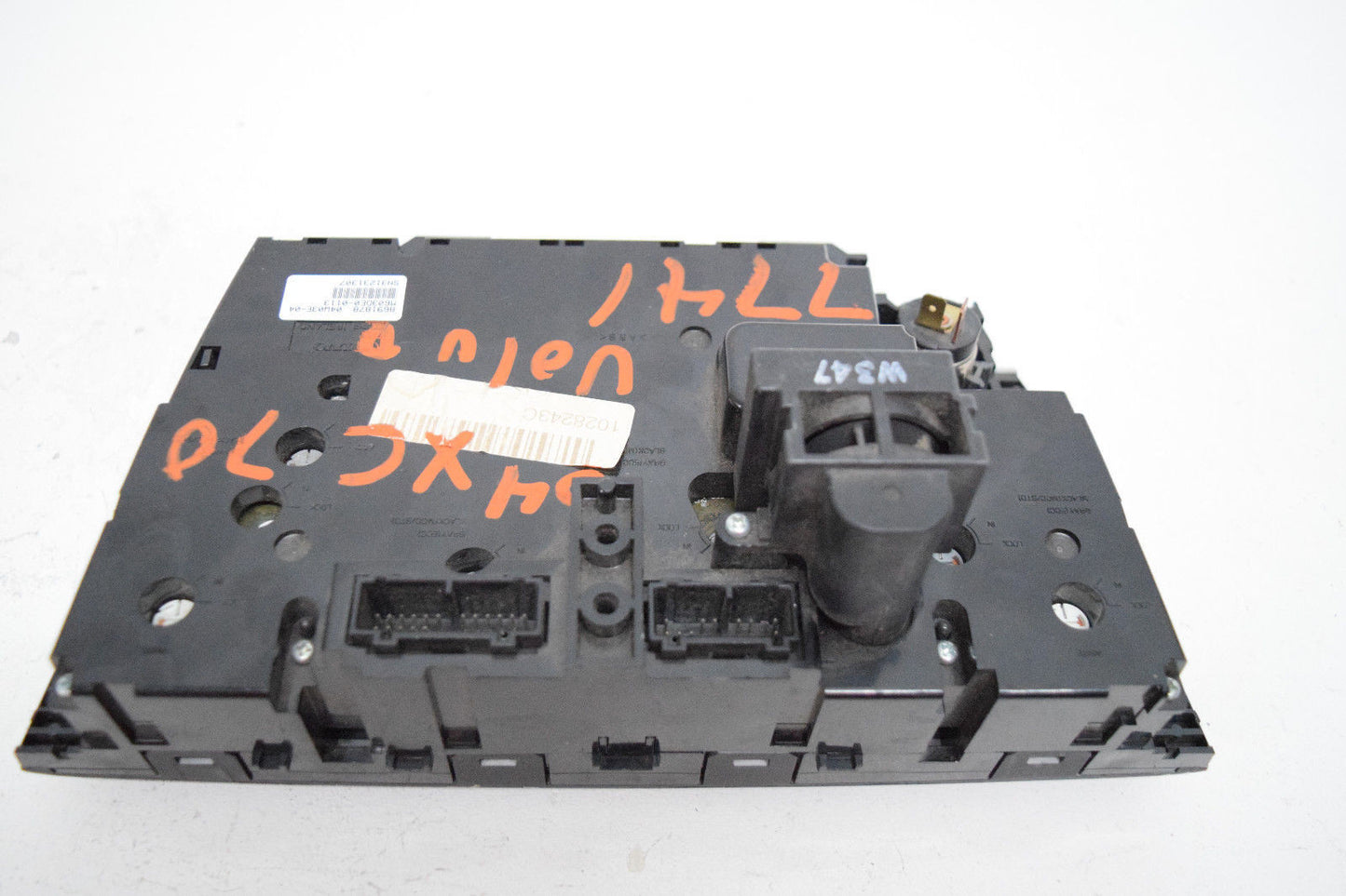 01 02 03 04 05 06 07 VOLCO XC70 DUEL DUAL CLIMATE CONTROL