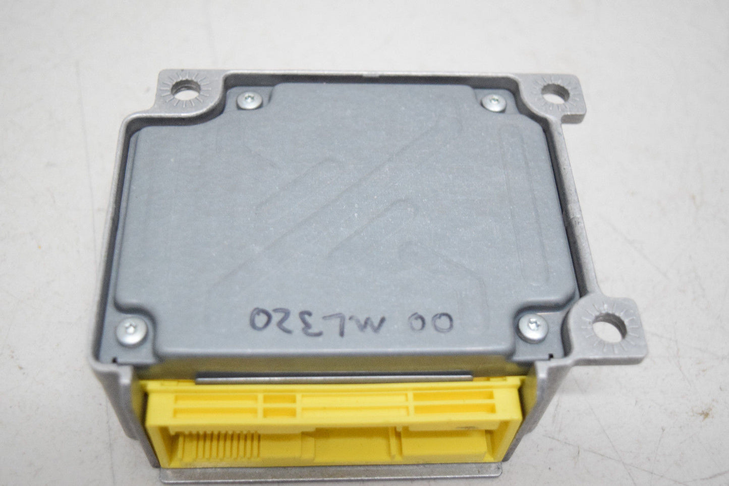 00 01 02 MERCEDES ML320 ML500 AIRBAG SRS CONTROL MODULE 0025428118