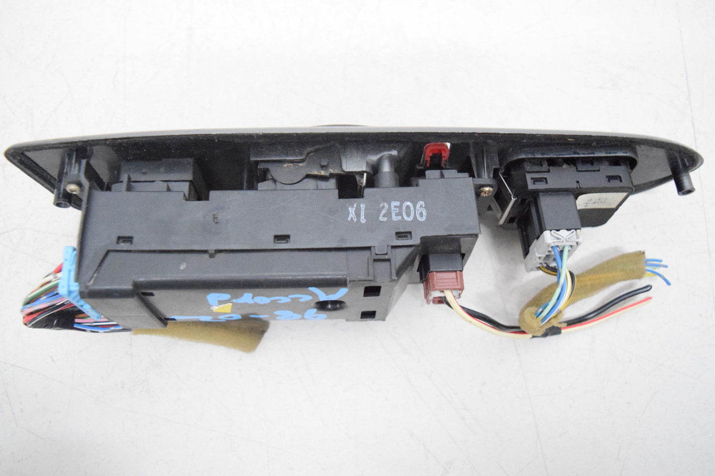 98 99 00 01 02 HONDA ACCORD 2DR 2 DOOR DRIVER MASTER WINDOW SWITCH SILVER