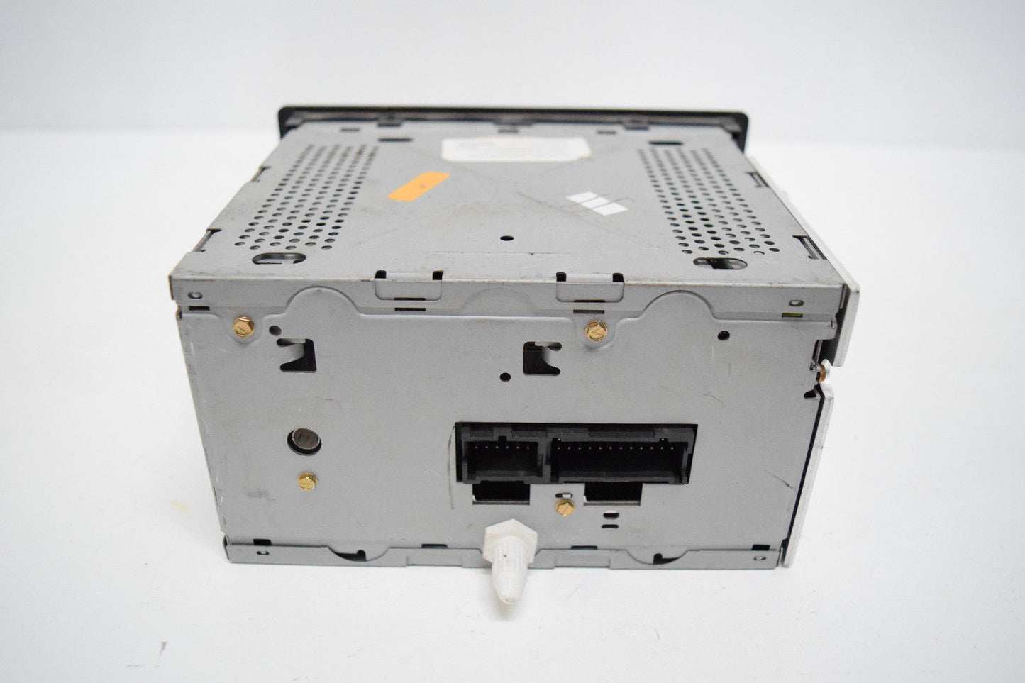 01 02 03 CHEVY S10 TRUCK AND VAN RADIO CD PLAYER OEM