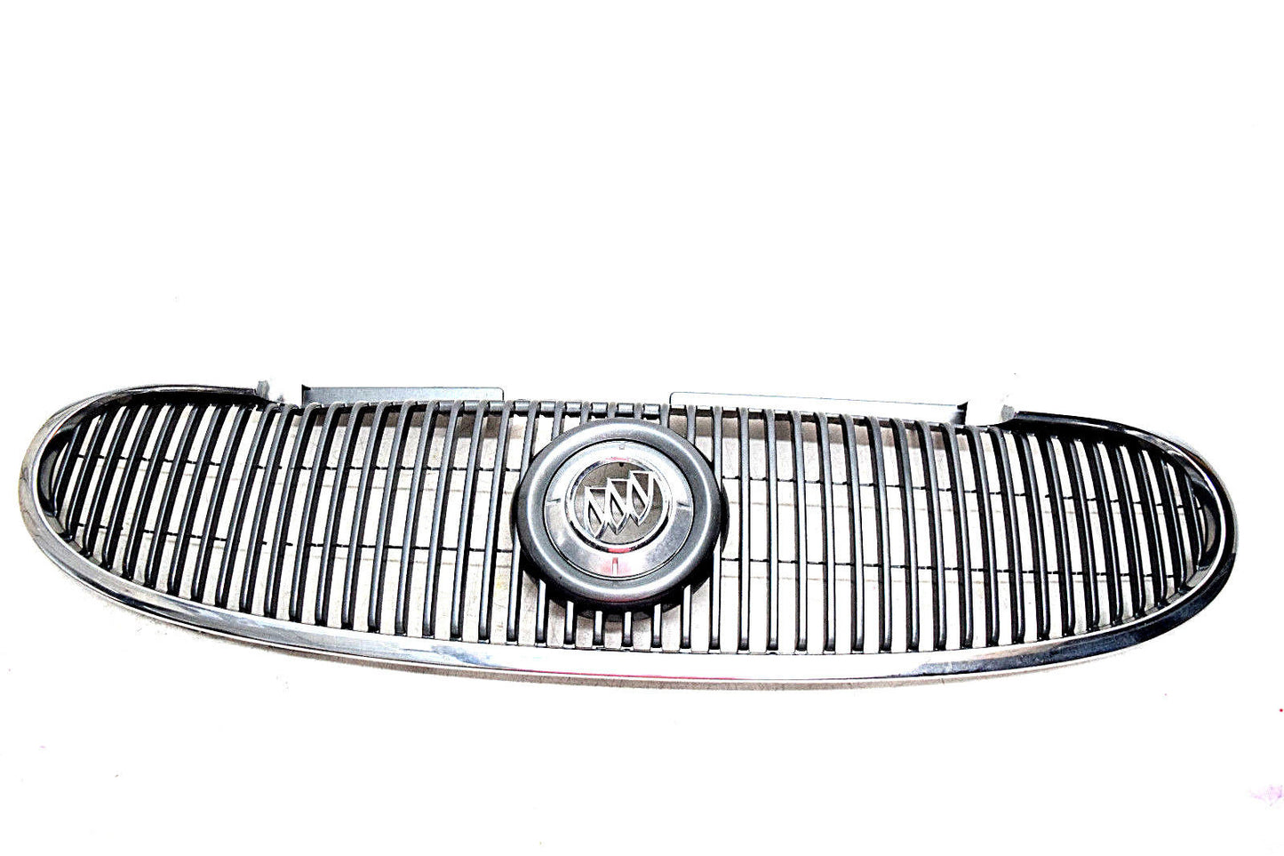 04 05 06 07 BUICK RAINIER FRONT GRILLE GRILL WITH EMBLEM OEM