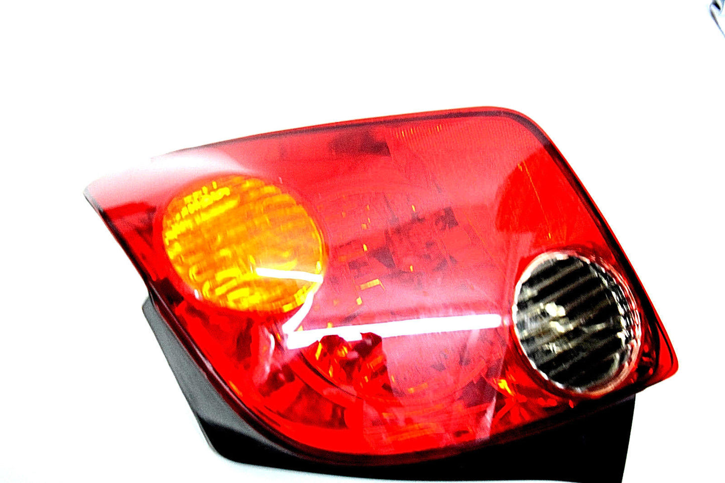 04 05 SCION XA RIGHT PASSENGER SIDE TAIL LIGHT TAILLIGHT OEM