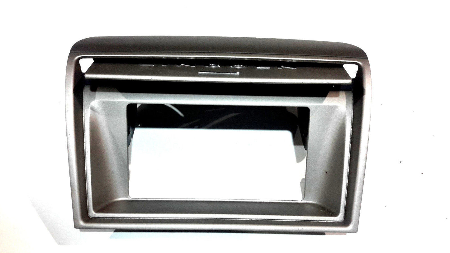 03 04 05 LINCOLN AVIATOR DASH RADIO COVER
