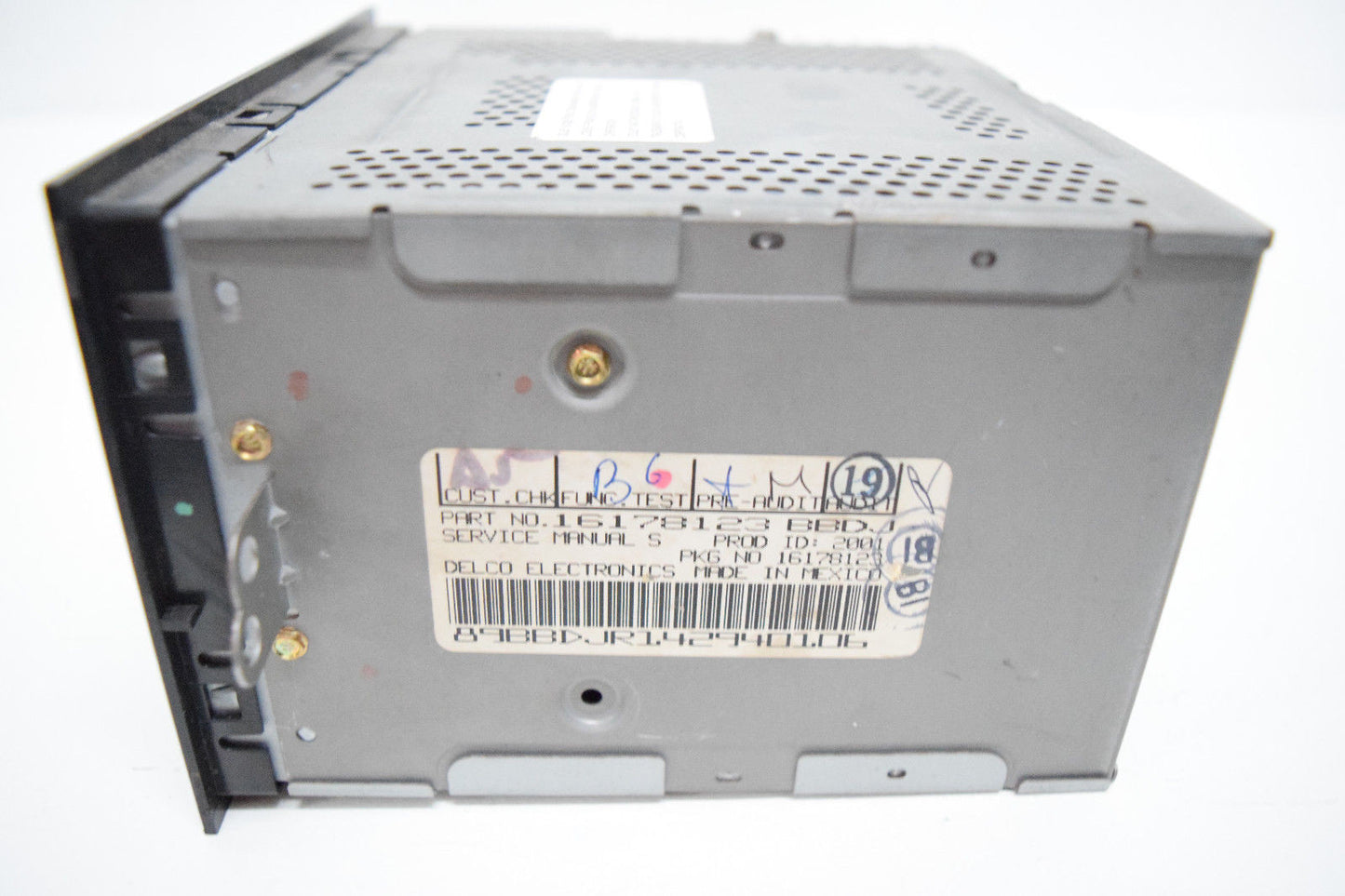 95 96 97 98 99 00 OL;DSMOBILE AURORA CUTLASS INTRIGUE RADIO CASETTE