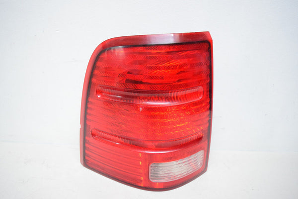 02 03 04 05 FORD EXPLORER LEFT DRIVER TAIL LIGHT TAILLIGHT OEM