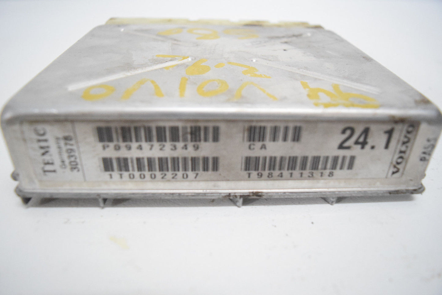 99 00 01 02 03 04 05 VOLVO S80 ECU ECM ENGINE COMPUTER P09472349