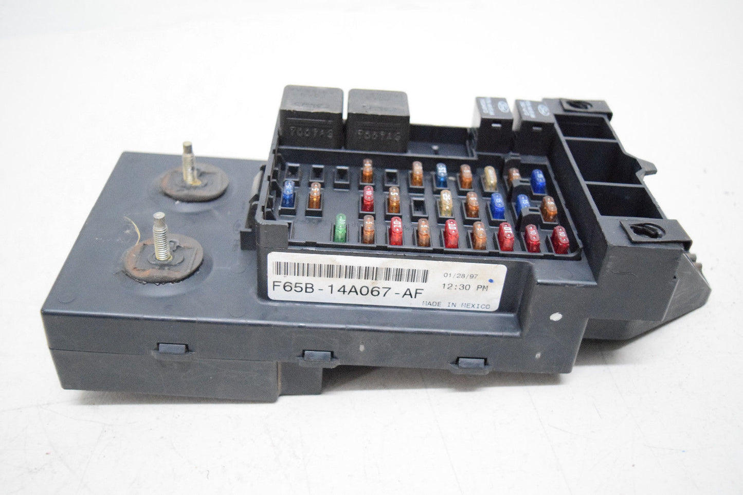 97 98 99 0 01 02 FORD EXPEDITION NAVIGATOR F150 UNDER DASH FUSE BOX F65B14A067AF