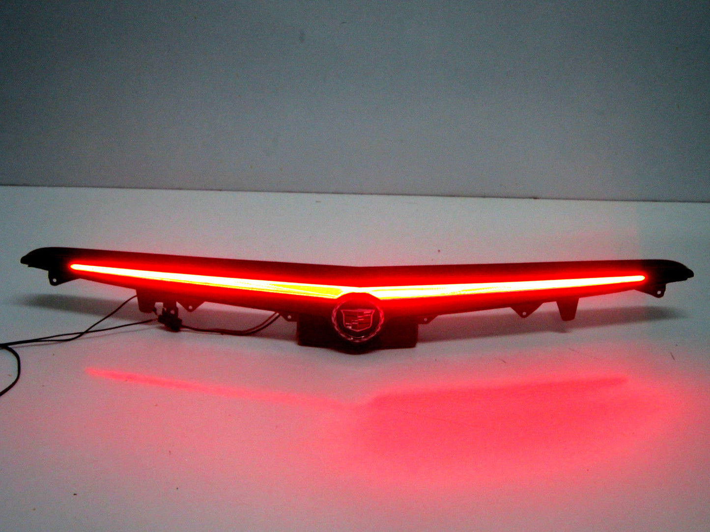 03 04 05 06 07 CADILLAC CTS LED 3RD THIRD BRAKE LIGHT 100% WORKING