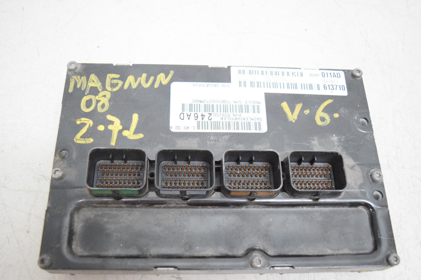 08 09 10 DODGE CHARGE MAGNUM CHRYSLER 300 ECU ECM ENGINE COMPUTER P05187011AD