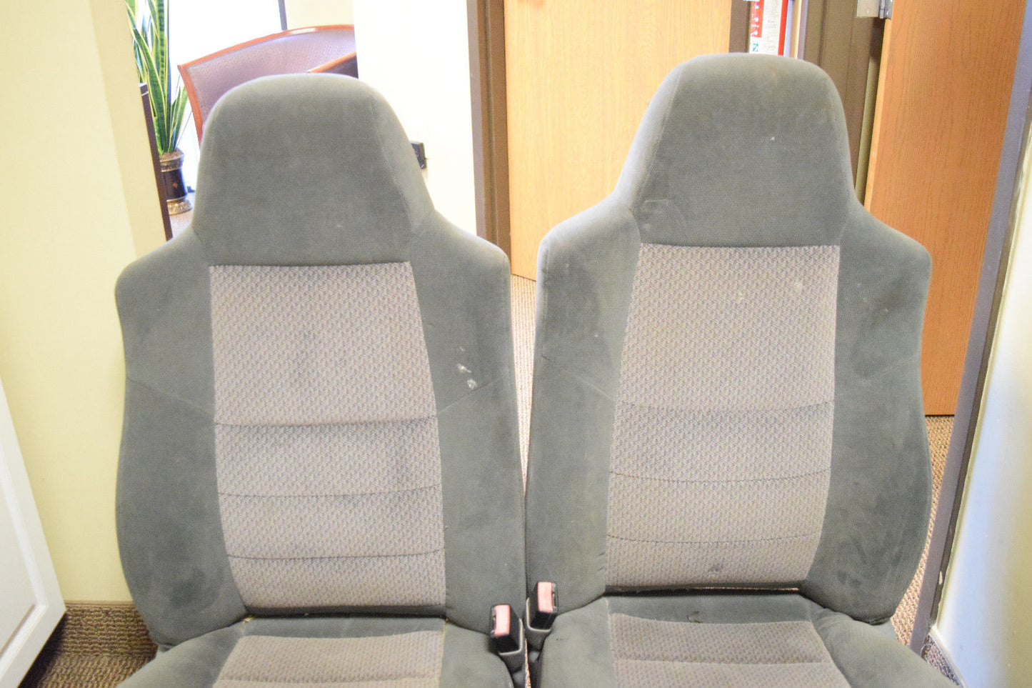 99 00 01 02 03 04 05 06 07 FORD F250 F350 DRIVER PASSENGER SEAT SET  CLOTH