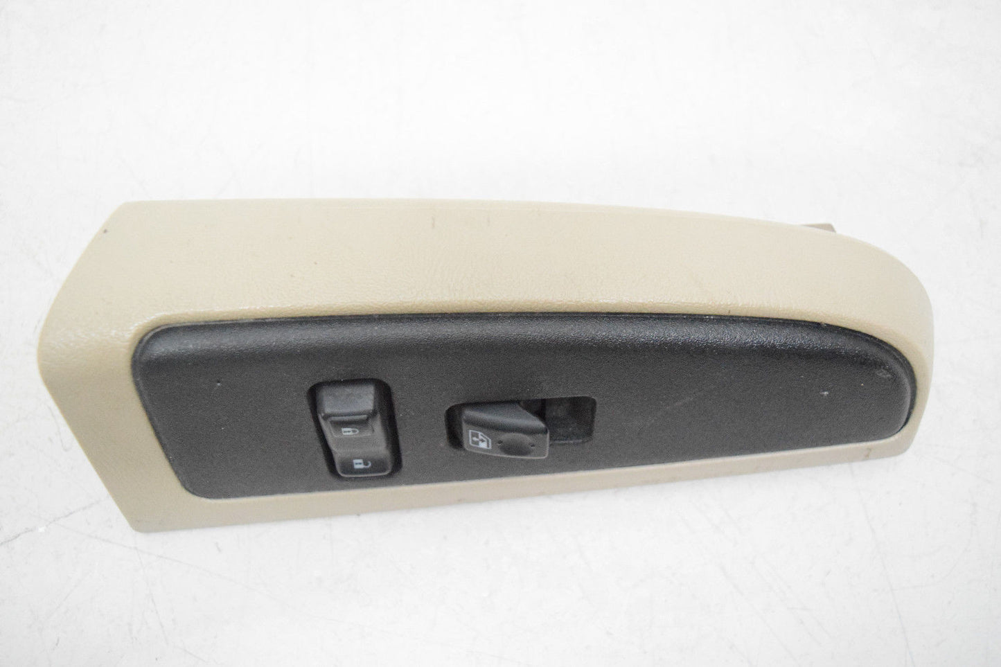 03 04 05 06 CADILLAC ESCALADE TAHOE SILVERADO RIGHT PASSENGER WINDOW SWITCH TAN