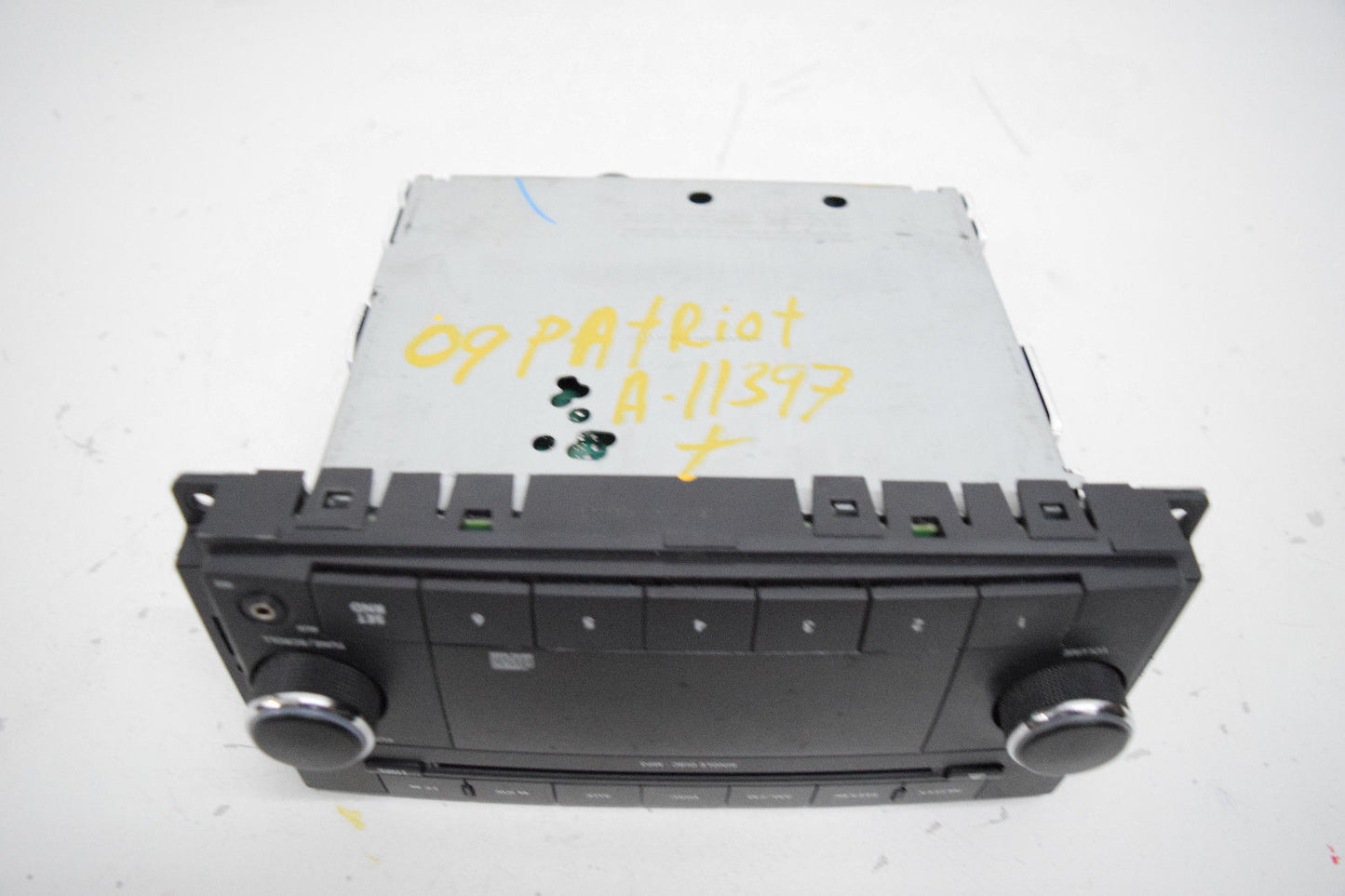 08 09 10 JEEP PATRIOT RADIO CD PLAYER OEM