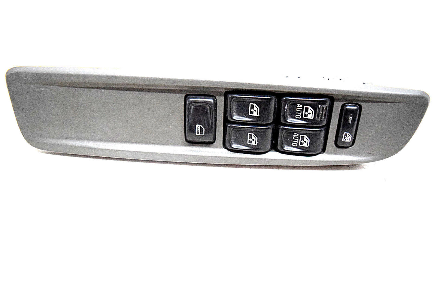02 03 04 05 ENVOY RAINIER ASCENDER BRAVADA MASTER DRIVER WINDOW SWITCH