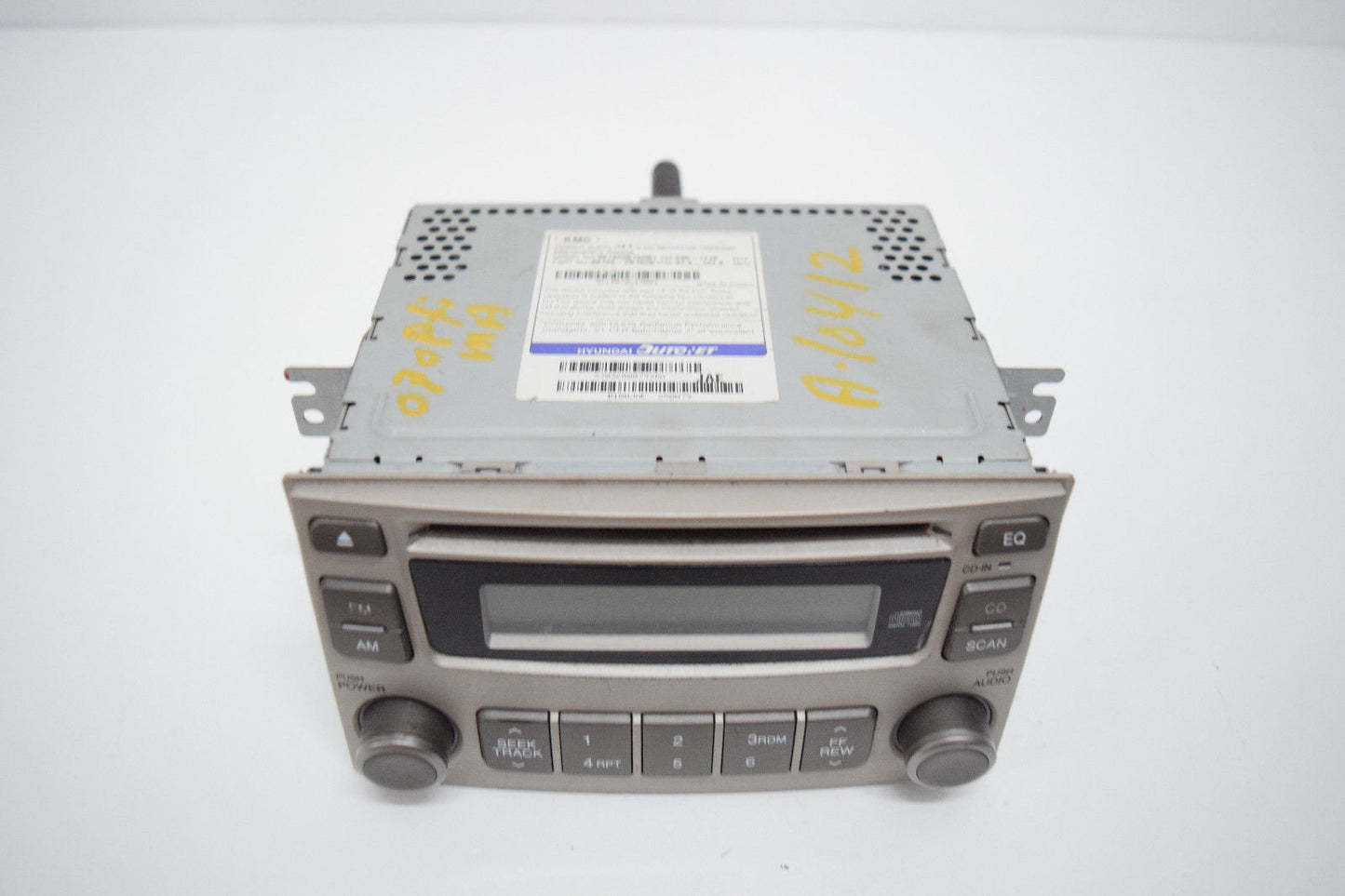 06 07 08 KIA OPTIMA RADIO CD PLAYER TAN
